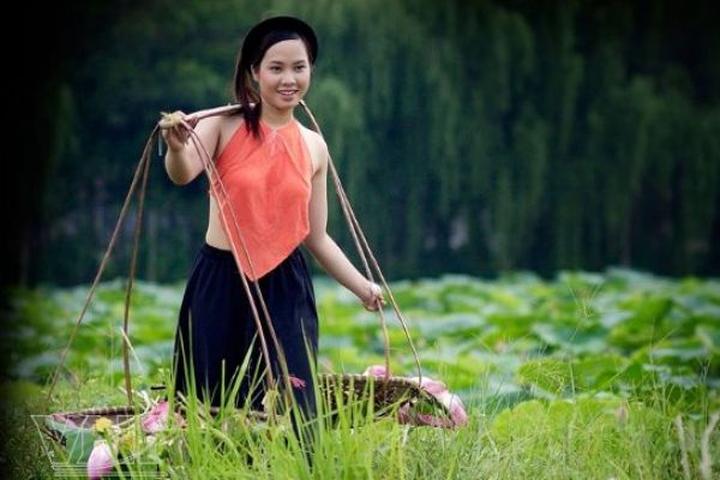 Nội dung: Mùa hè đang đầy vui vẻ với những bức tường nhảy vò đang xu hướng trên mạng