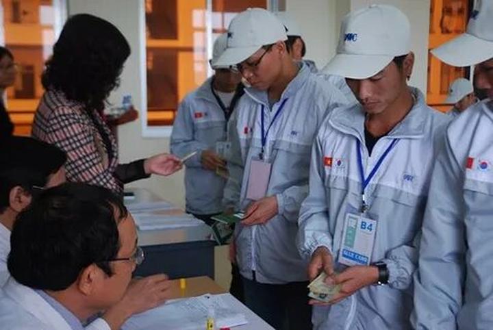 Chàng trai nghèo 23 tuổi cưới - Cảm hứng video marketing từ Hotspot Matrix